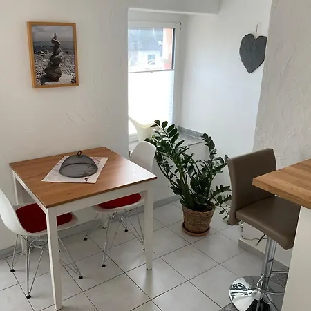 Casa Viva - Separate, Ruhig Gelegene Wohnung Quierschied Exterior foto